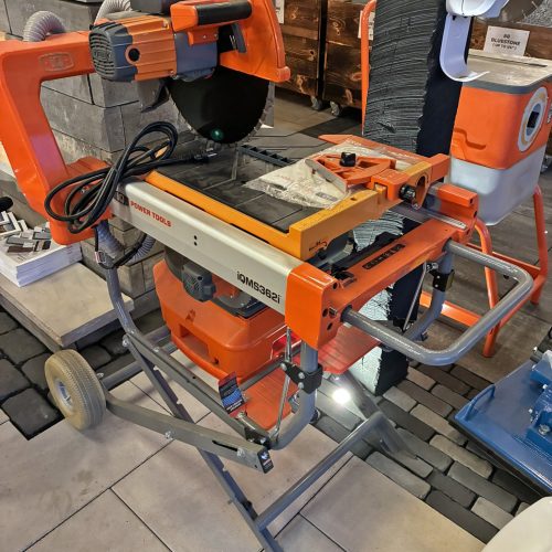 Dry cutting masonry saw